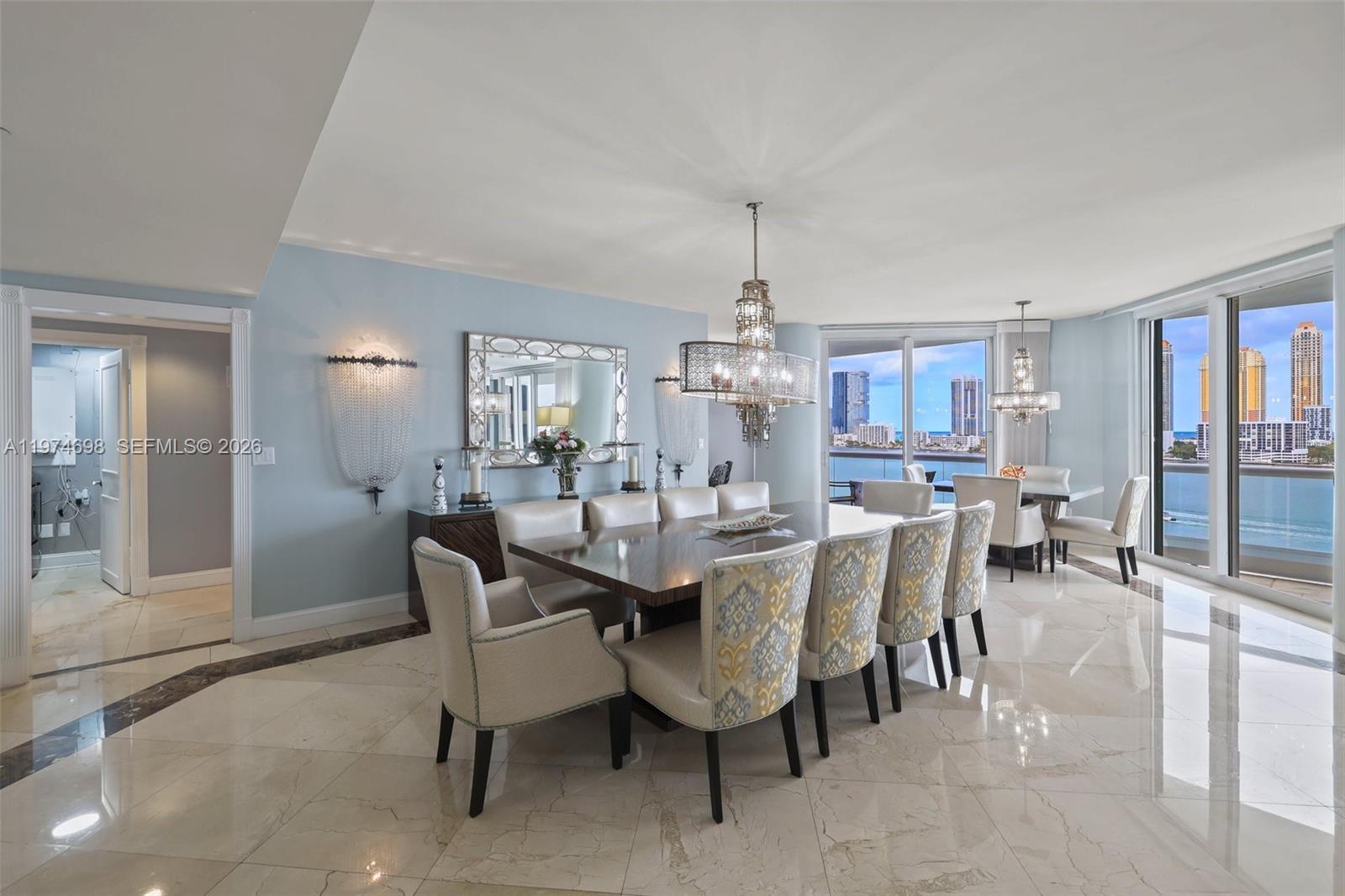 2600 Island Blvd # 1006