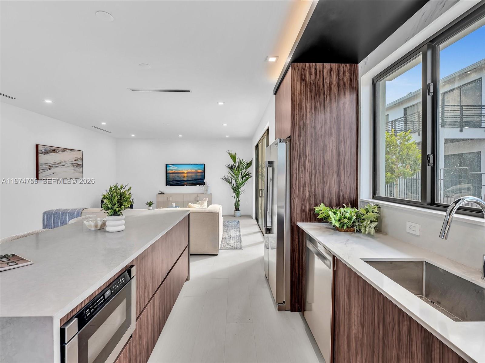 4628 SW 32ND AVE # A4