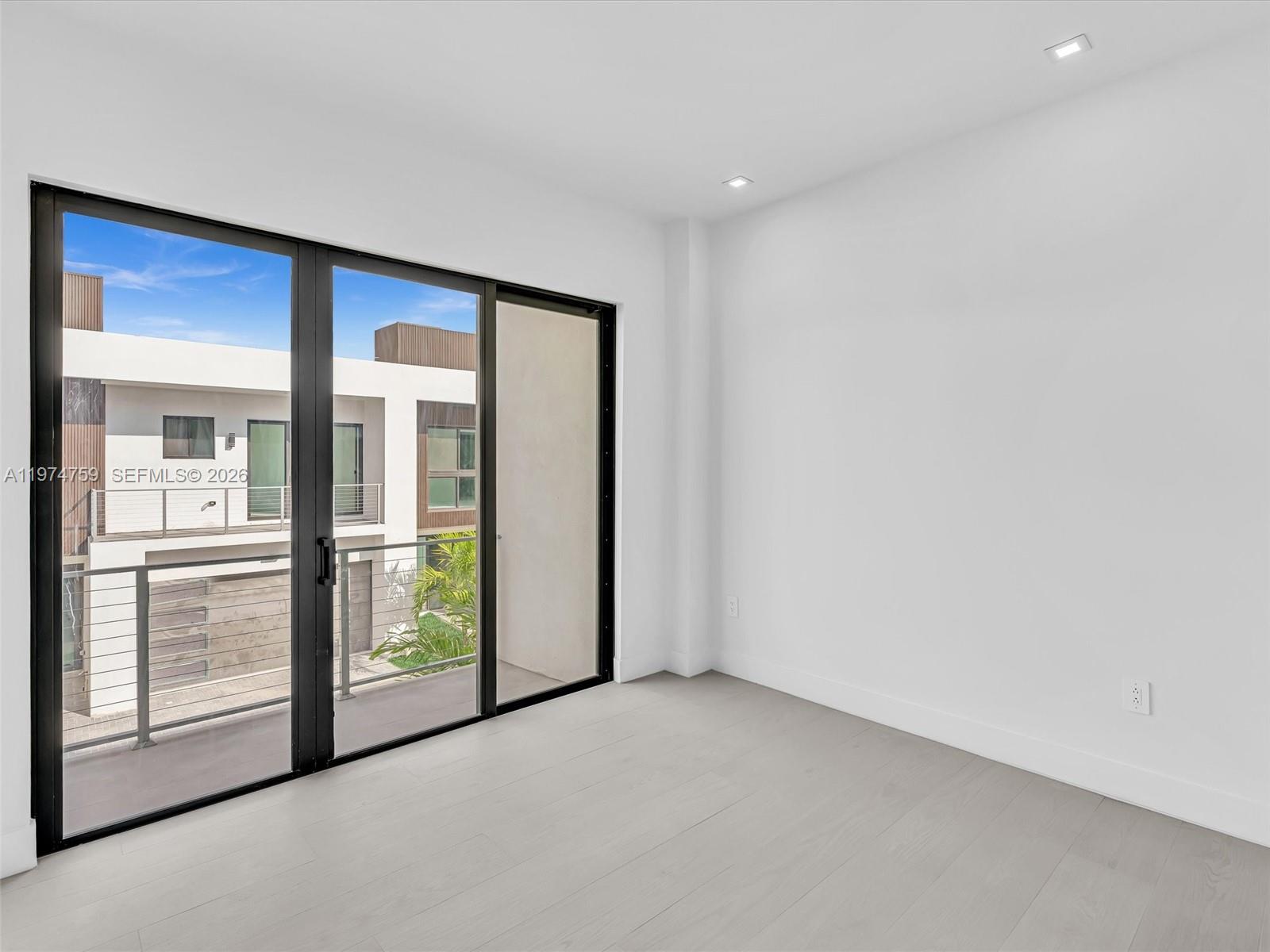 4628 SW 32ND AVE # A4