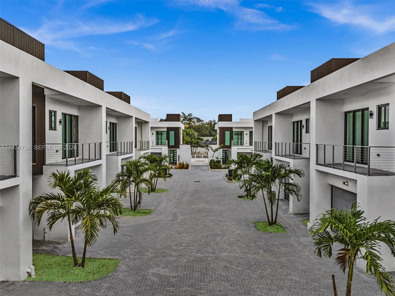 4628 SW 32ND AVE # A4