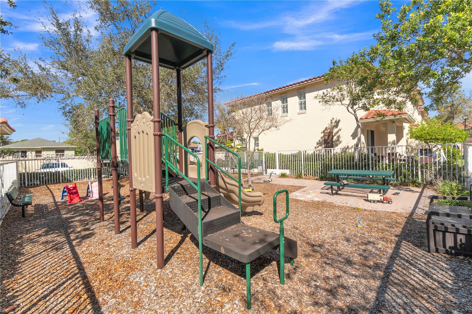 1019 W Longport Cir # 5A