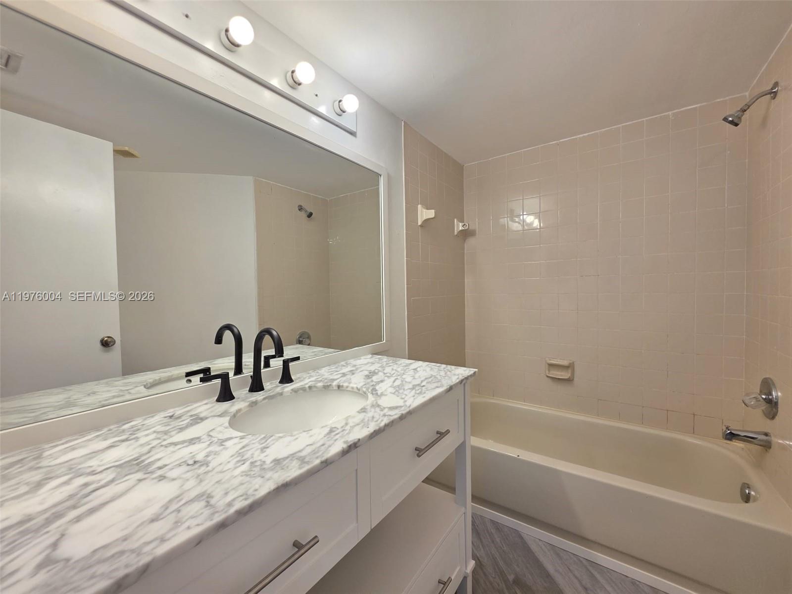 210 Lake Pointe Dr # 304