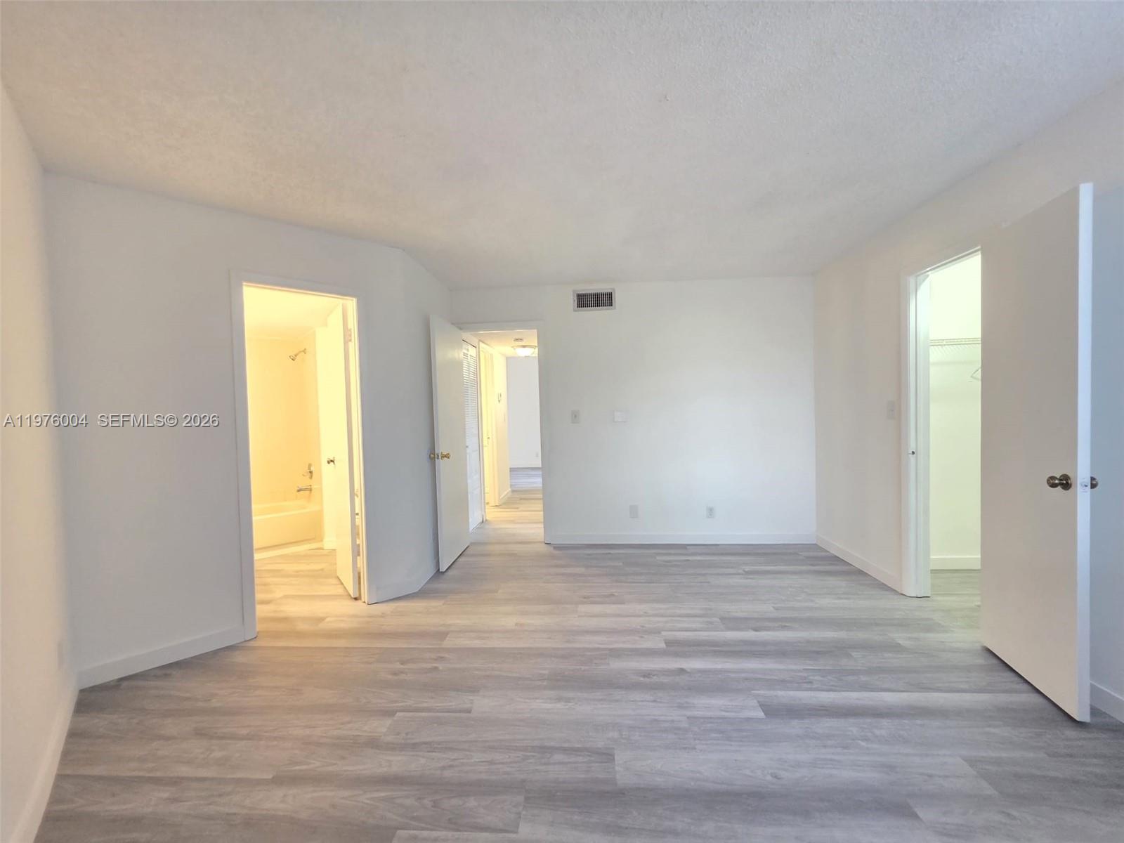 210 Lake Pointe Dr # 304