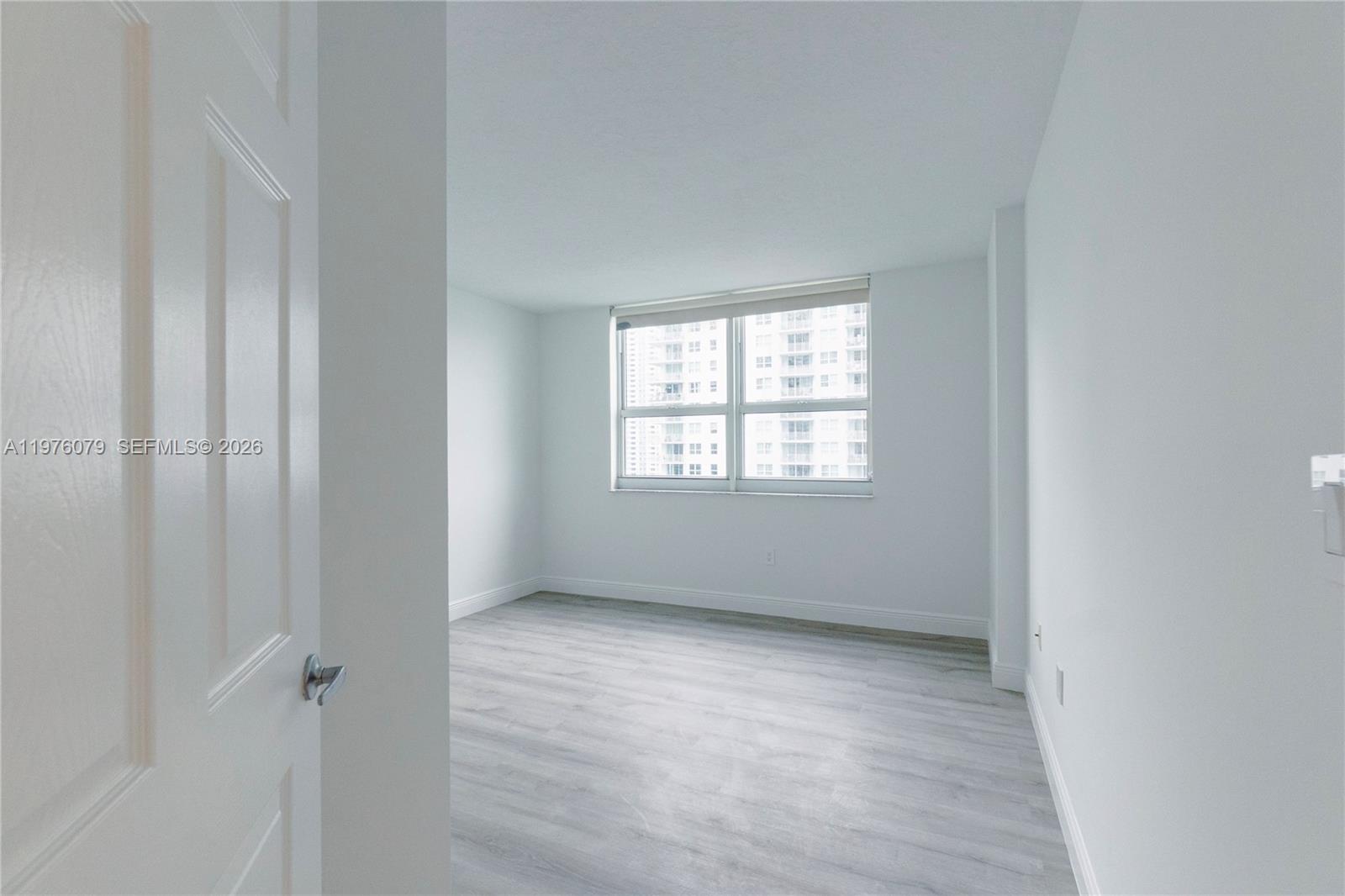 1155 Brickell Bay Dr # 2204