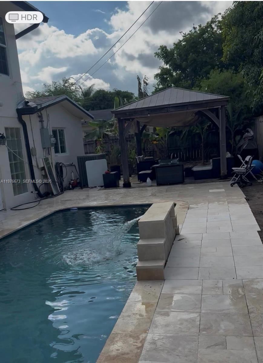 5941 NW 14th Ct
