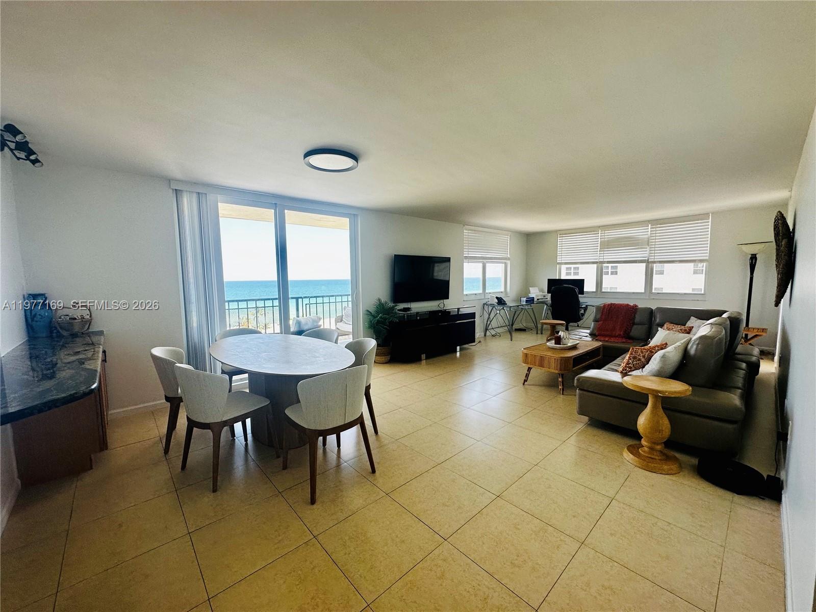 1501 S Ocean Dr # 1006