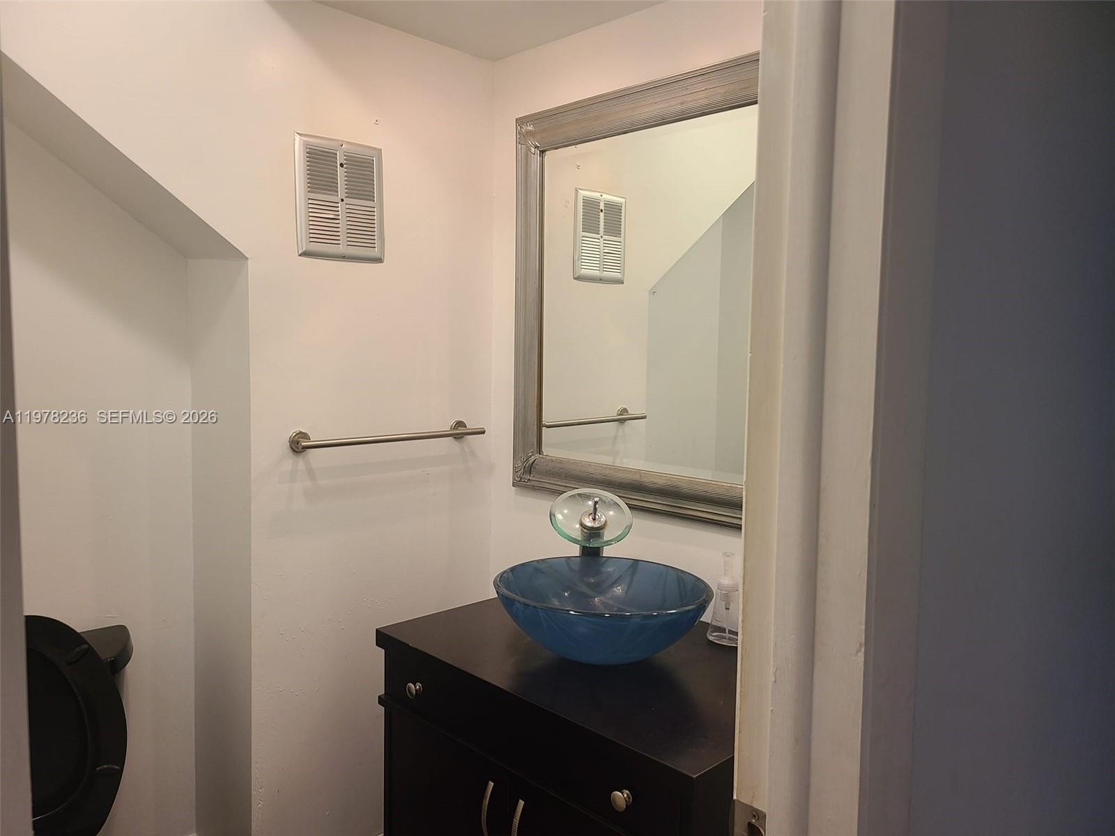 29 Seville Cir # 49 Unit: 4-49