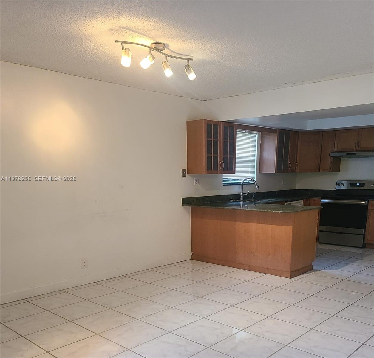 29 Seville Cir # 49 Unit: 4-49