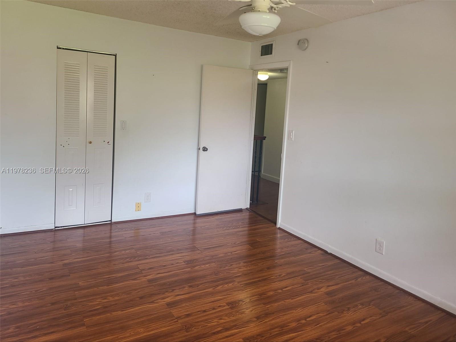 29 Seville Cir # 49 Unit: 4-49