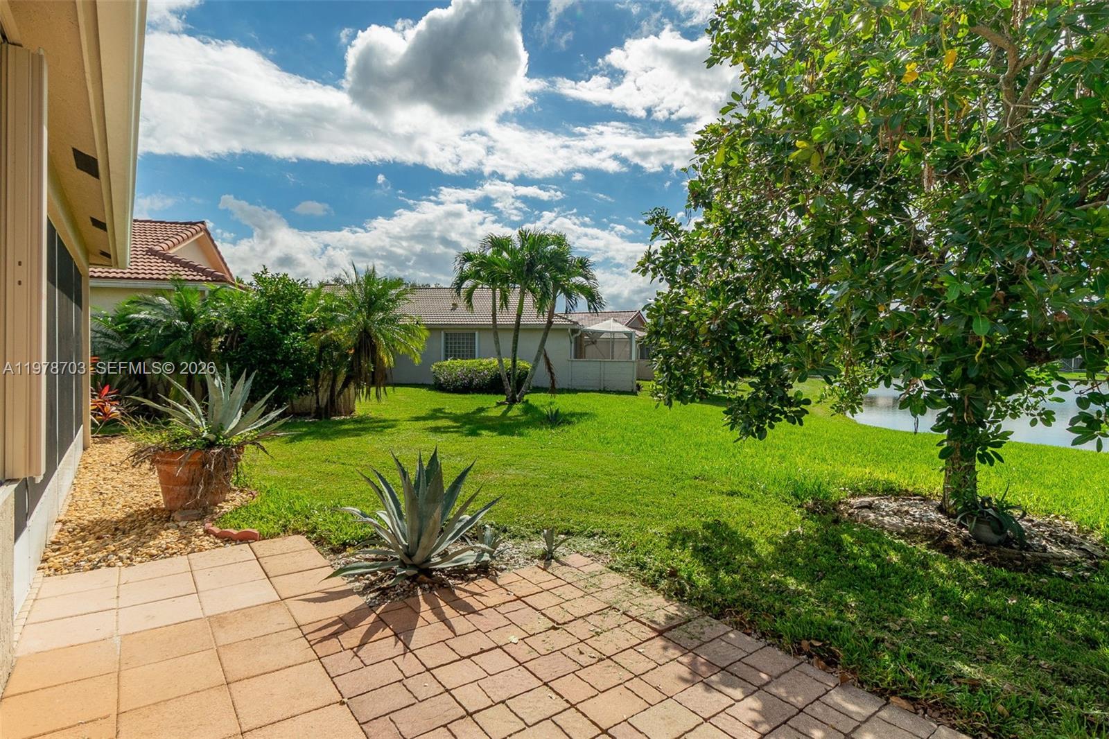 2675 Clipper Cir