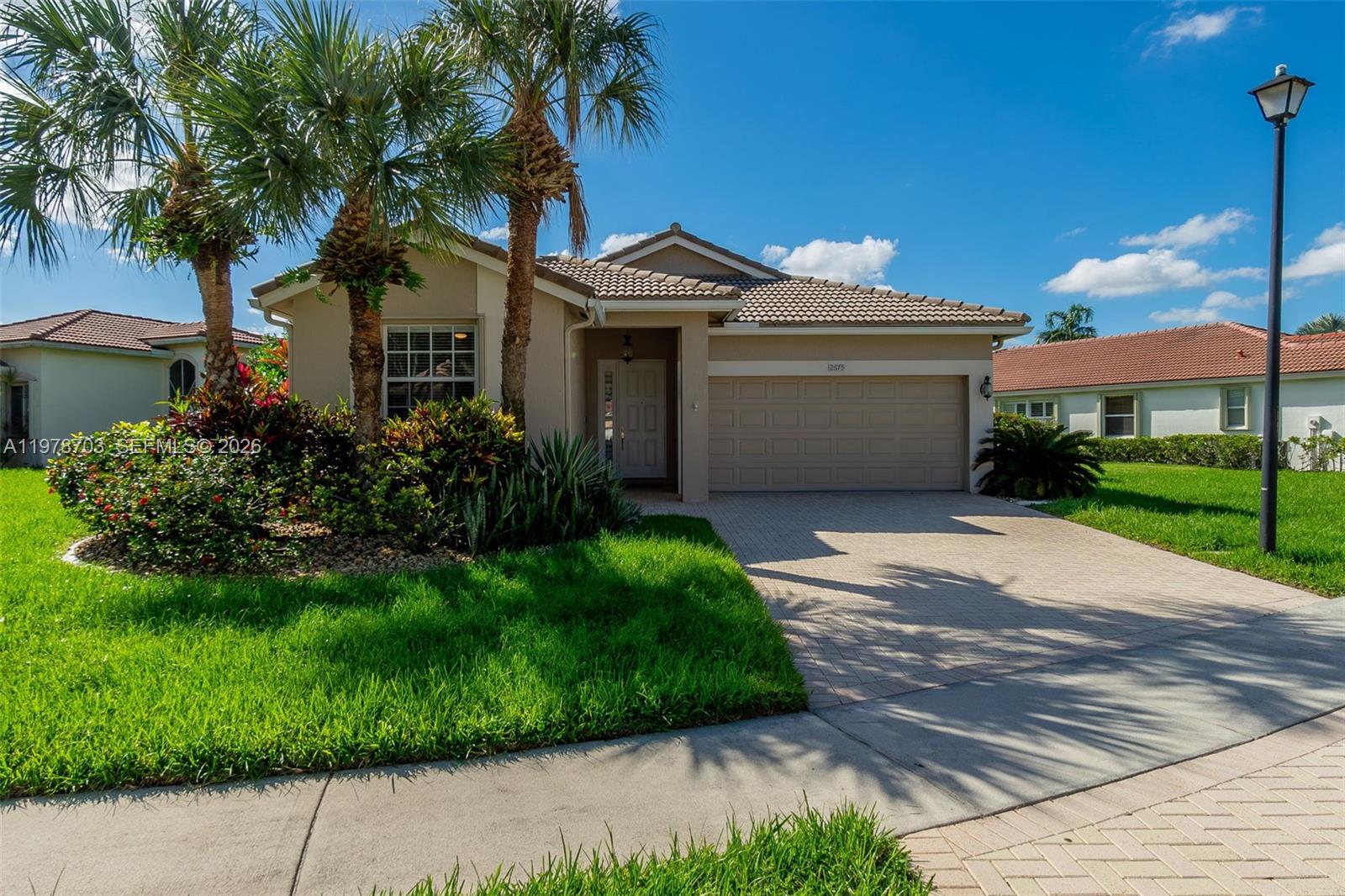 2675 Clipper Cir
