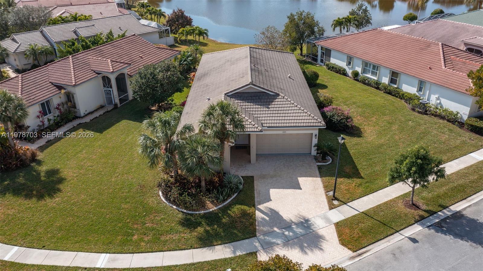 2675 Clipper Cir