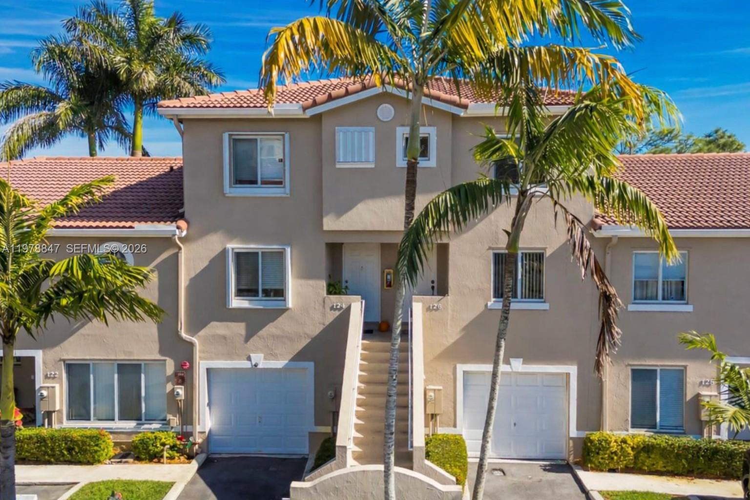 126 Riviera Cir # 126