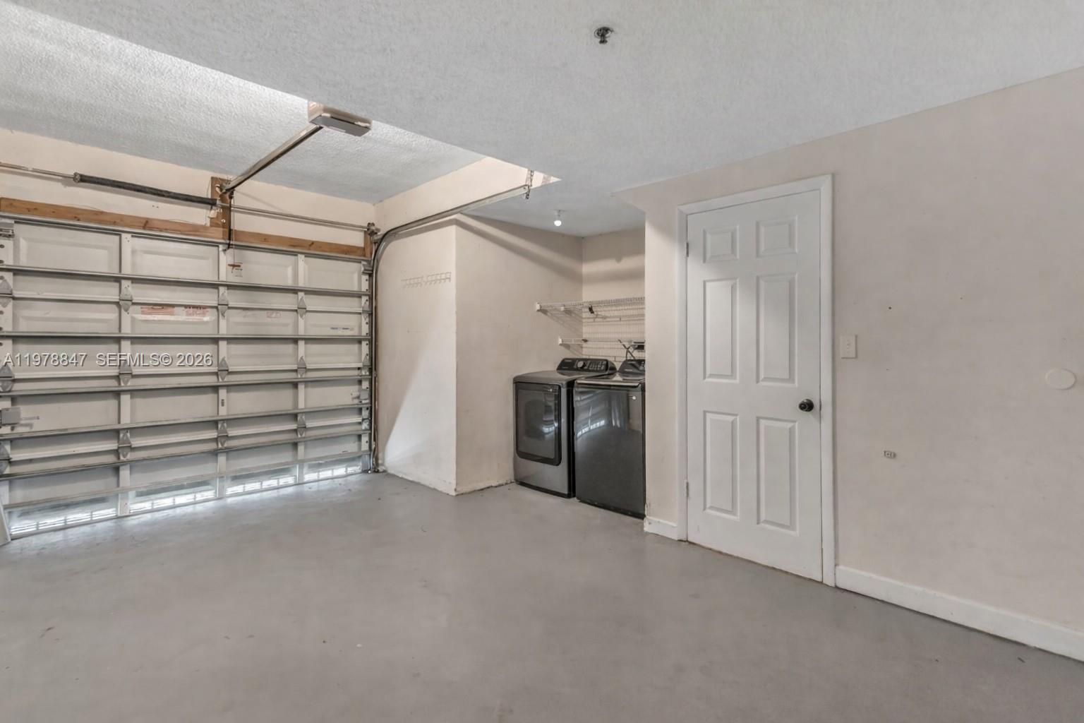 126 Riviera Cir # 126