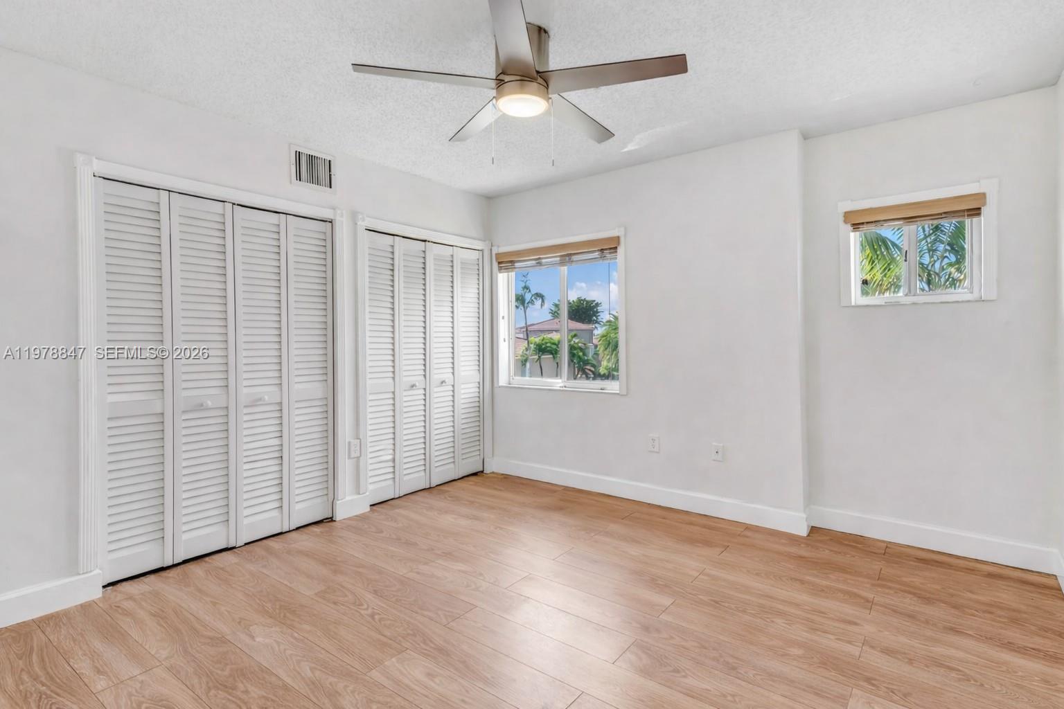 126 Riviera Cir # 126