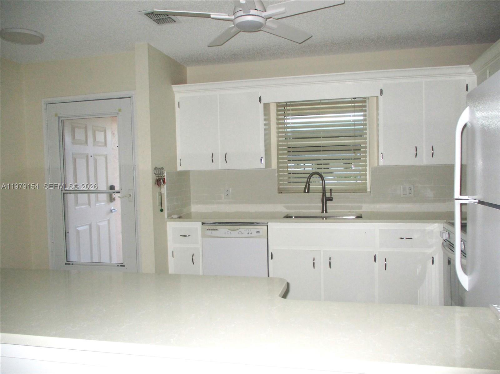 6531 SE Federal Hwy # N105