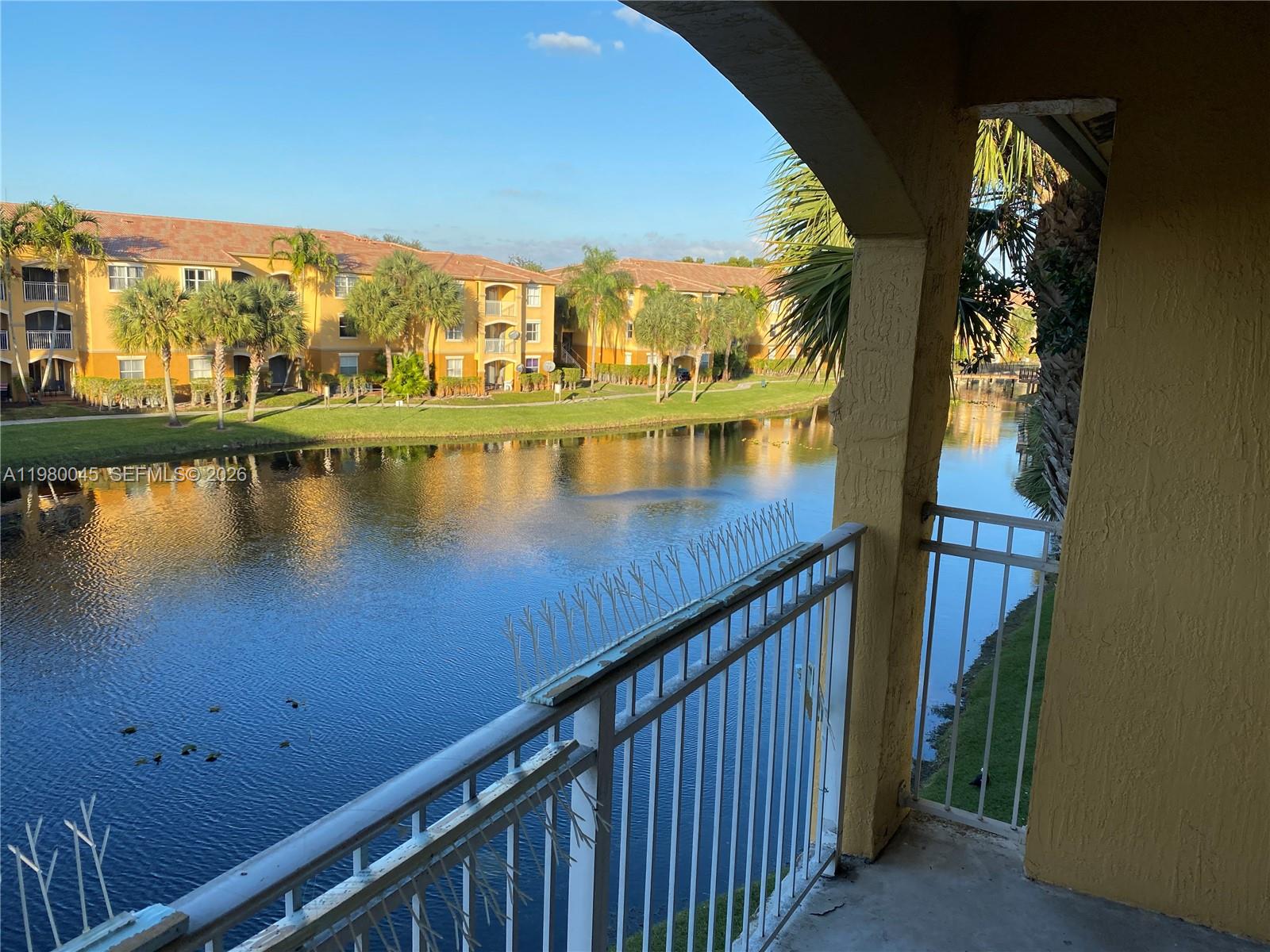 9645 NW 1ST CT # 302 Unit: 1-302