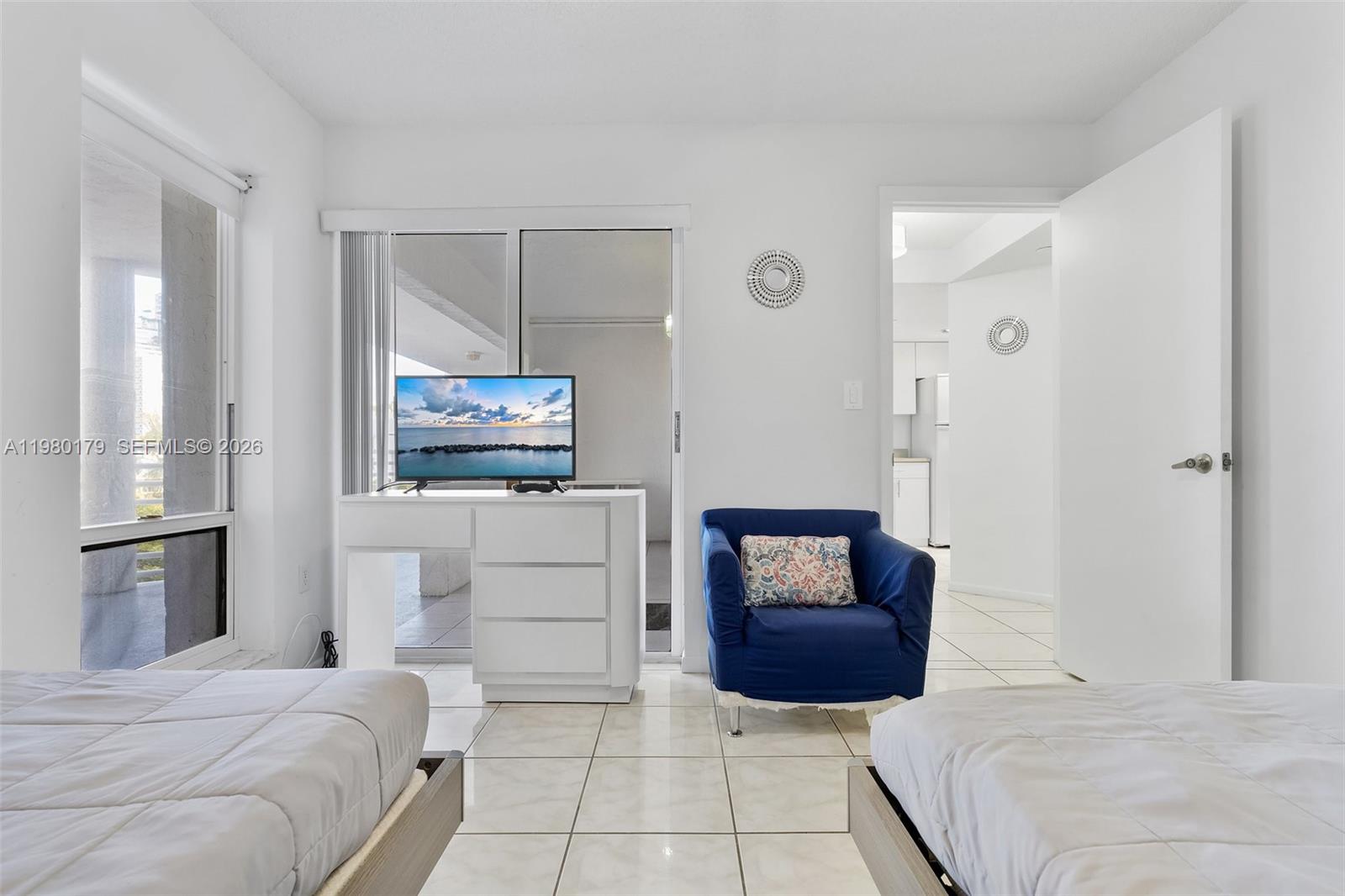 17801 N Bay Rd # 607