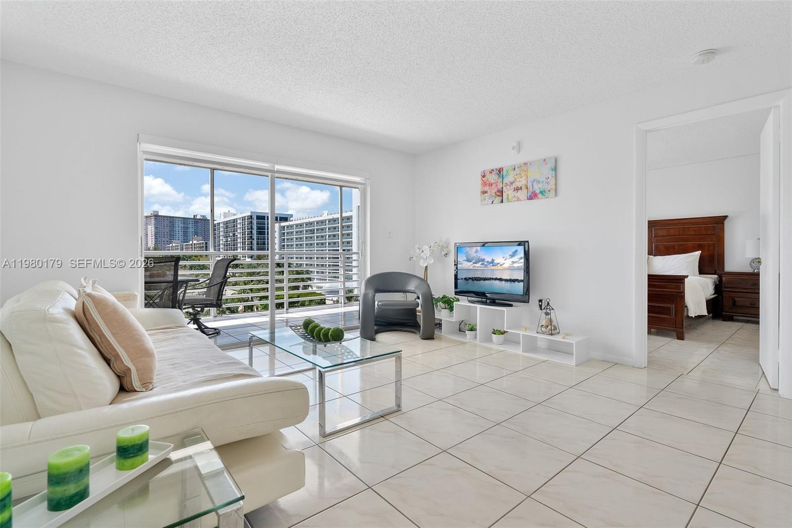 17801 N Bay Rd # 607