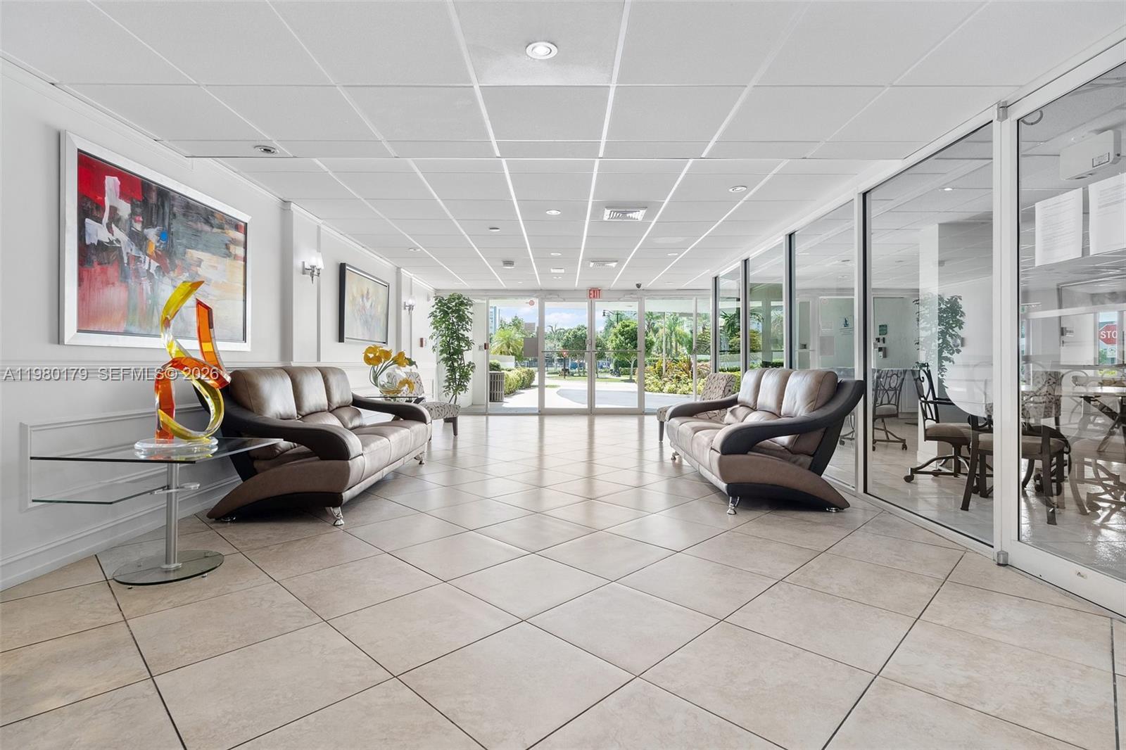 17801 N Bay Rd # 607