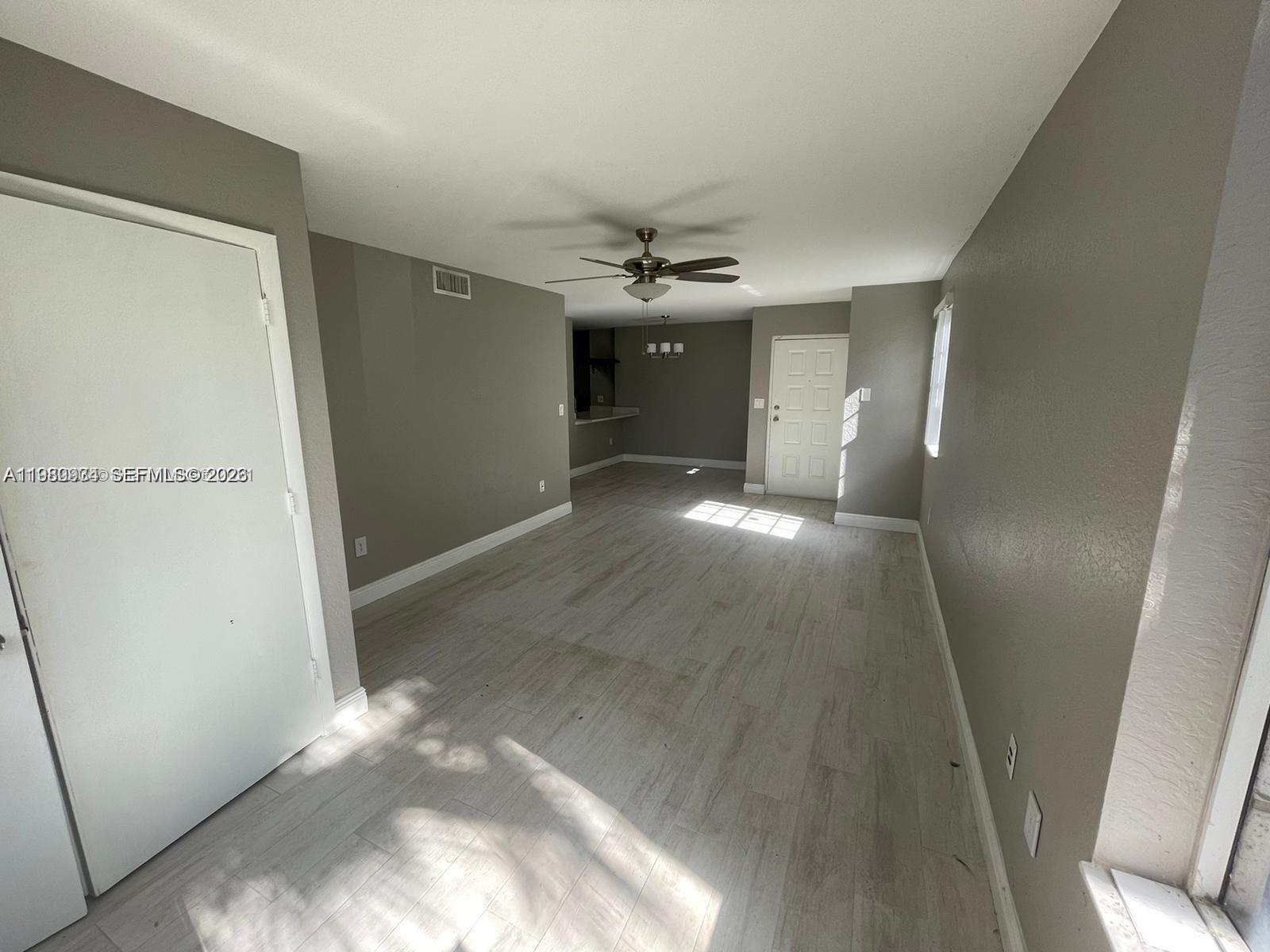 2811 N Oakland Forest Dr # 110