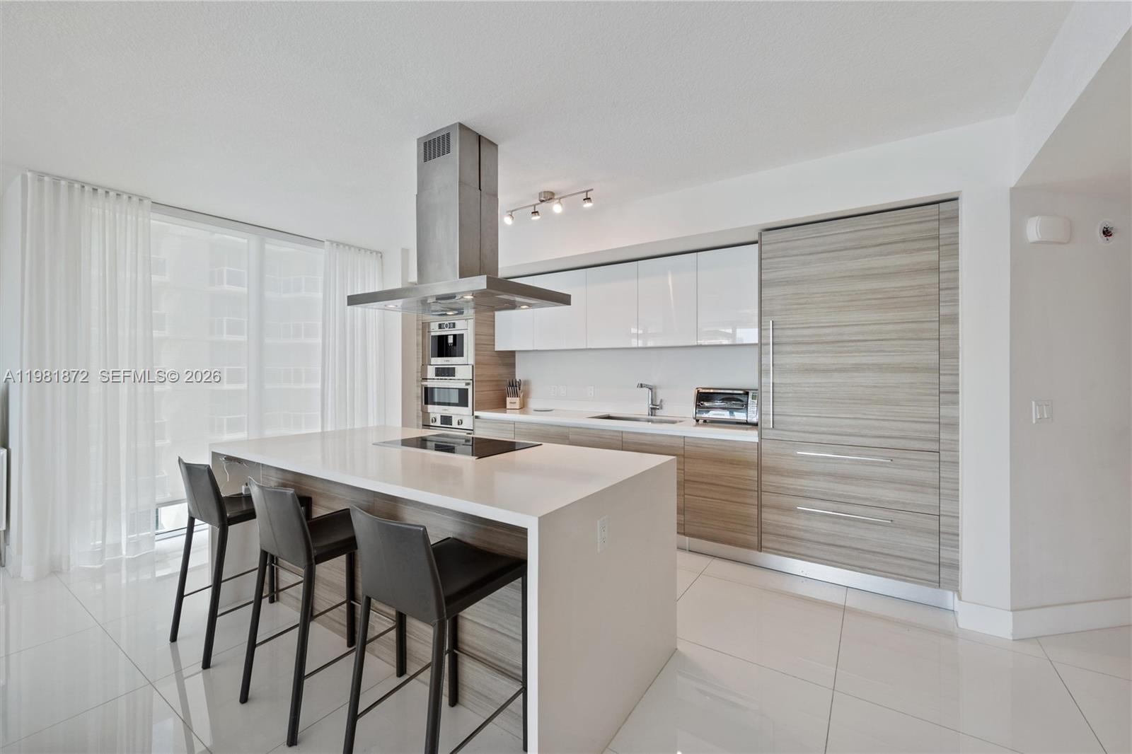 300 Sunny Isles Blvd # 1501 Unit: 4-1501