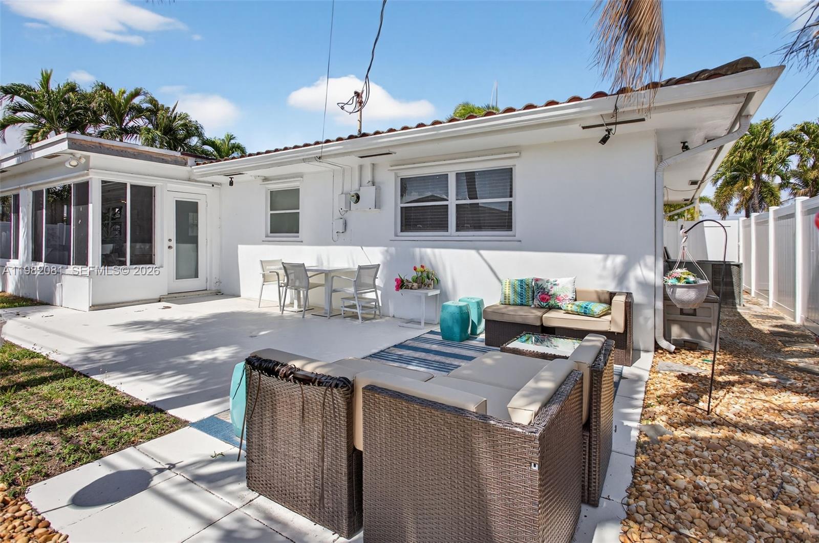 2136 NE 56th Pl