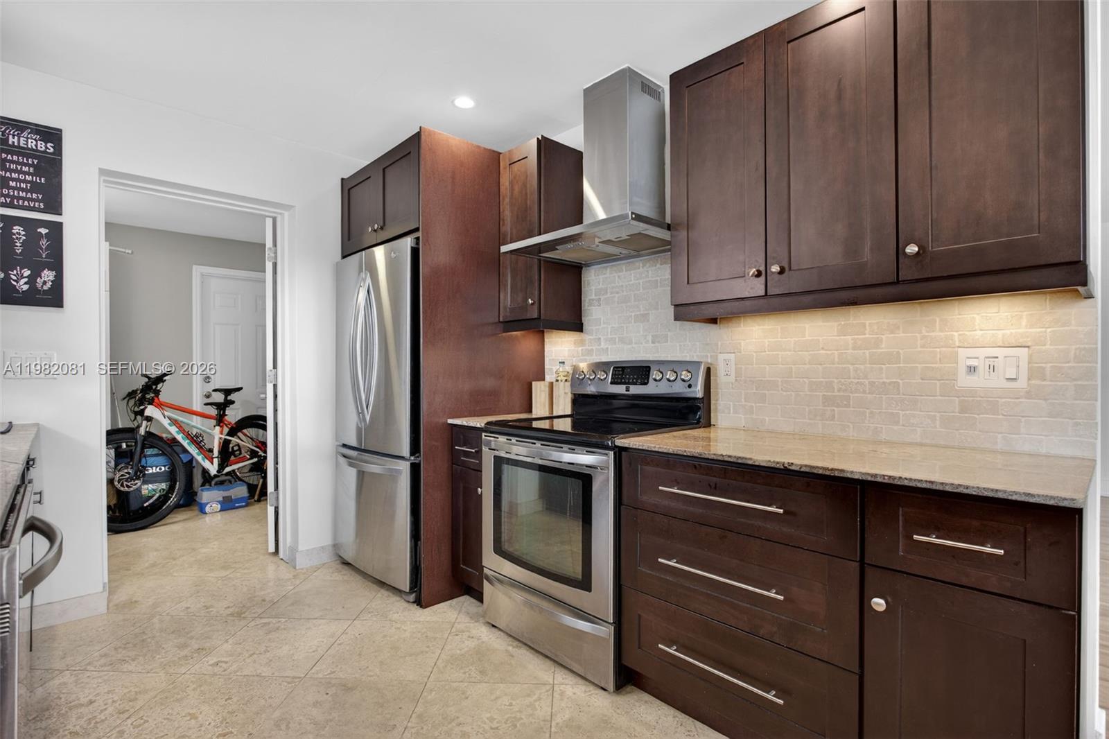2136 NE 56th Pl