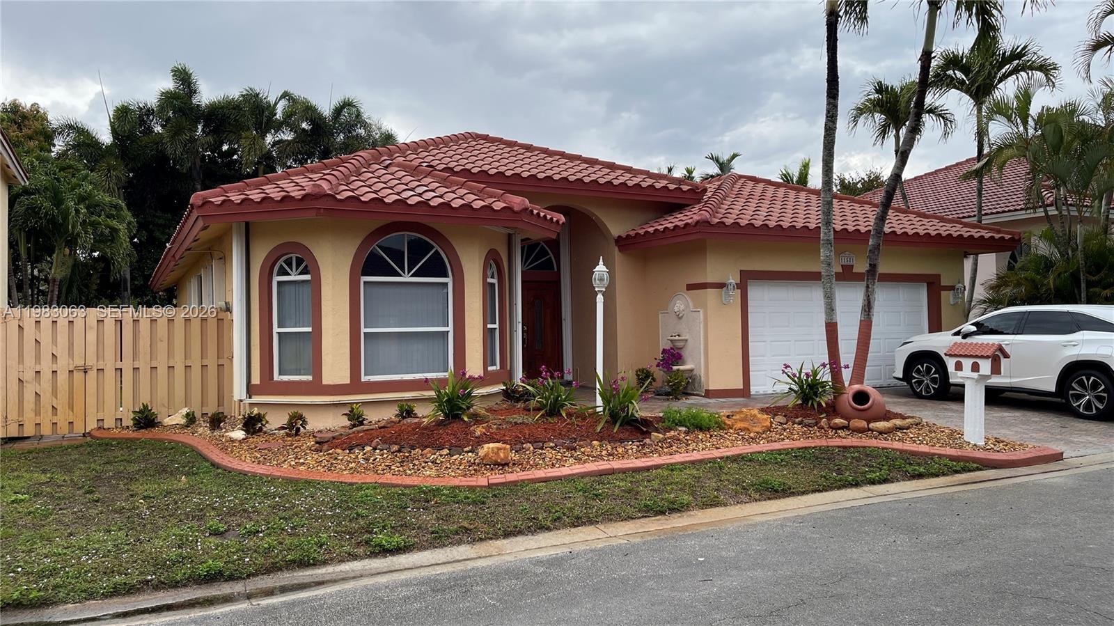 11581 SW 10th Ct