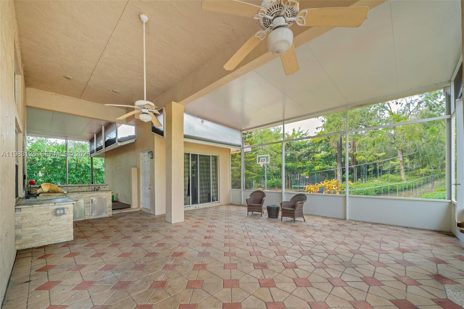 9675 NW 39th Ct