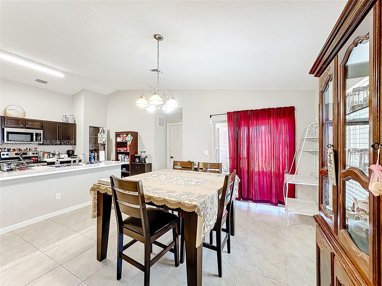 865 SW Mccracken Ave, Port St. Lucie