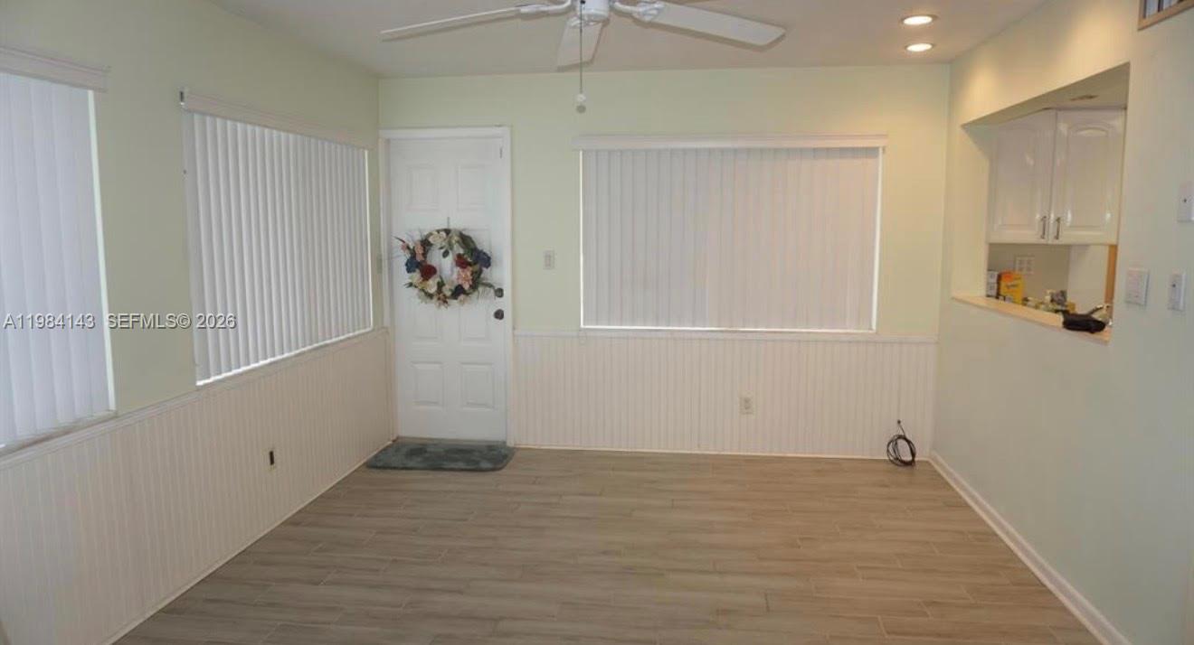 328 Riverdale Rd