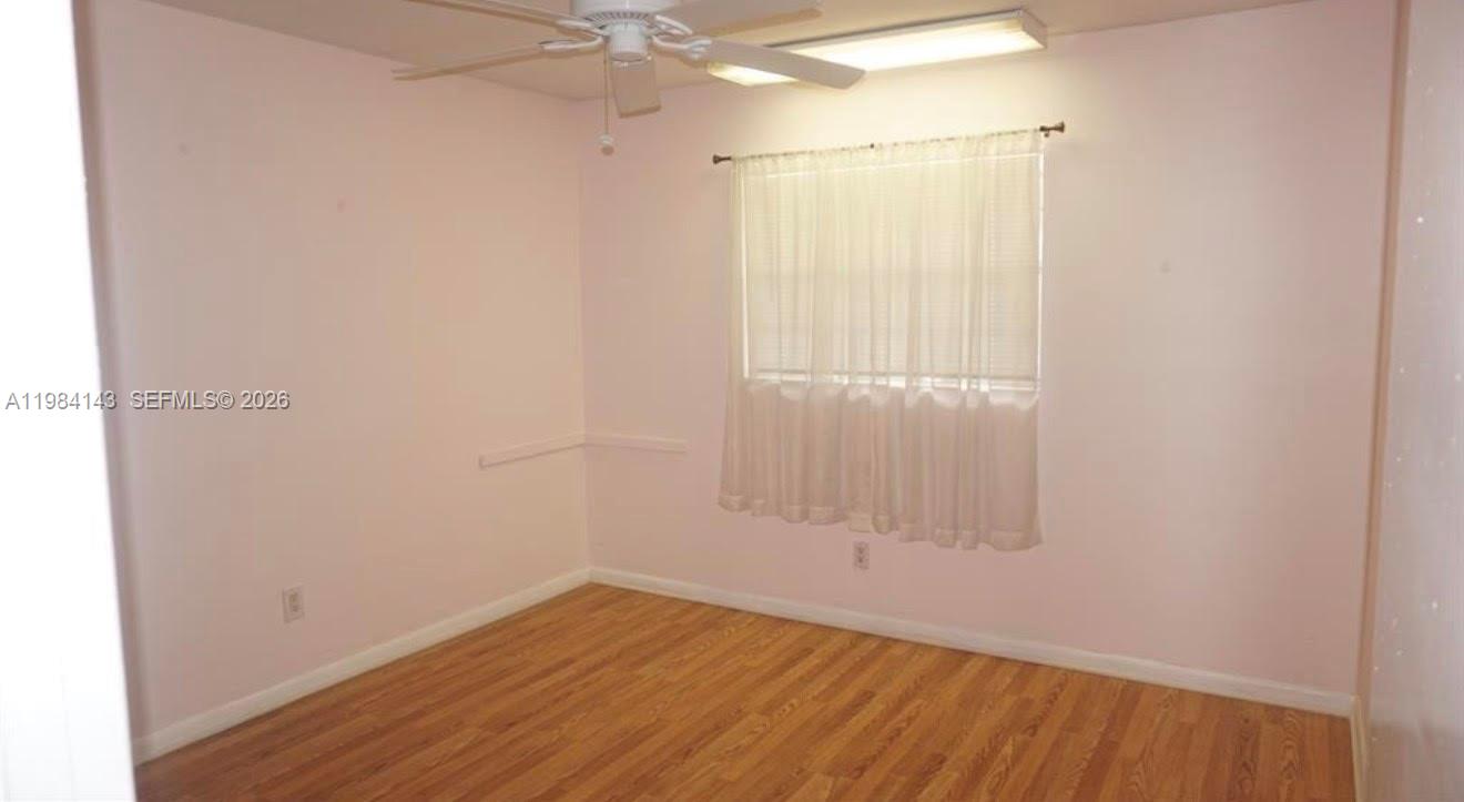 328 Riverdale Rd