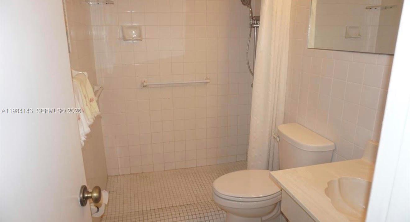 328 Riverdale Rd