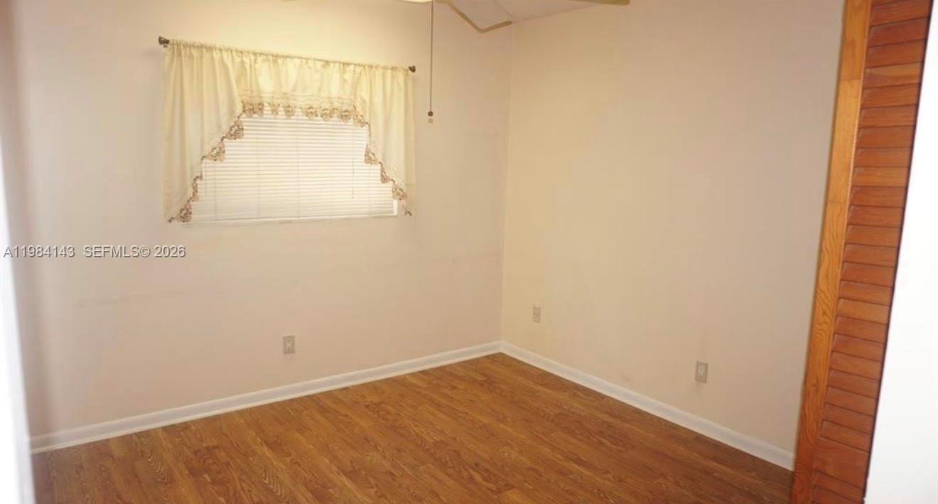328 Riverdale Rd
