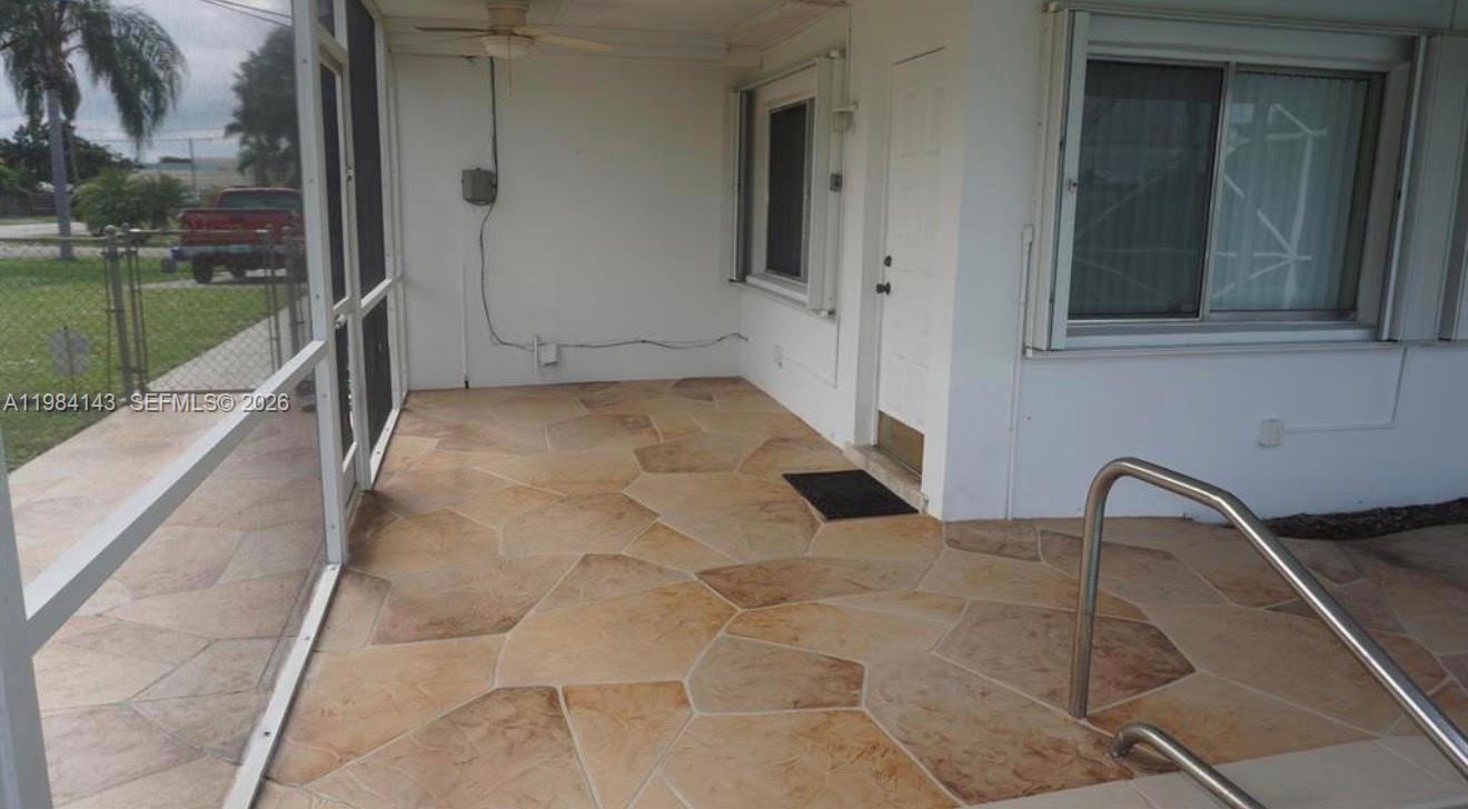 328 Riverdale Rd