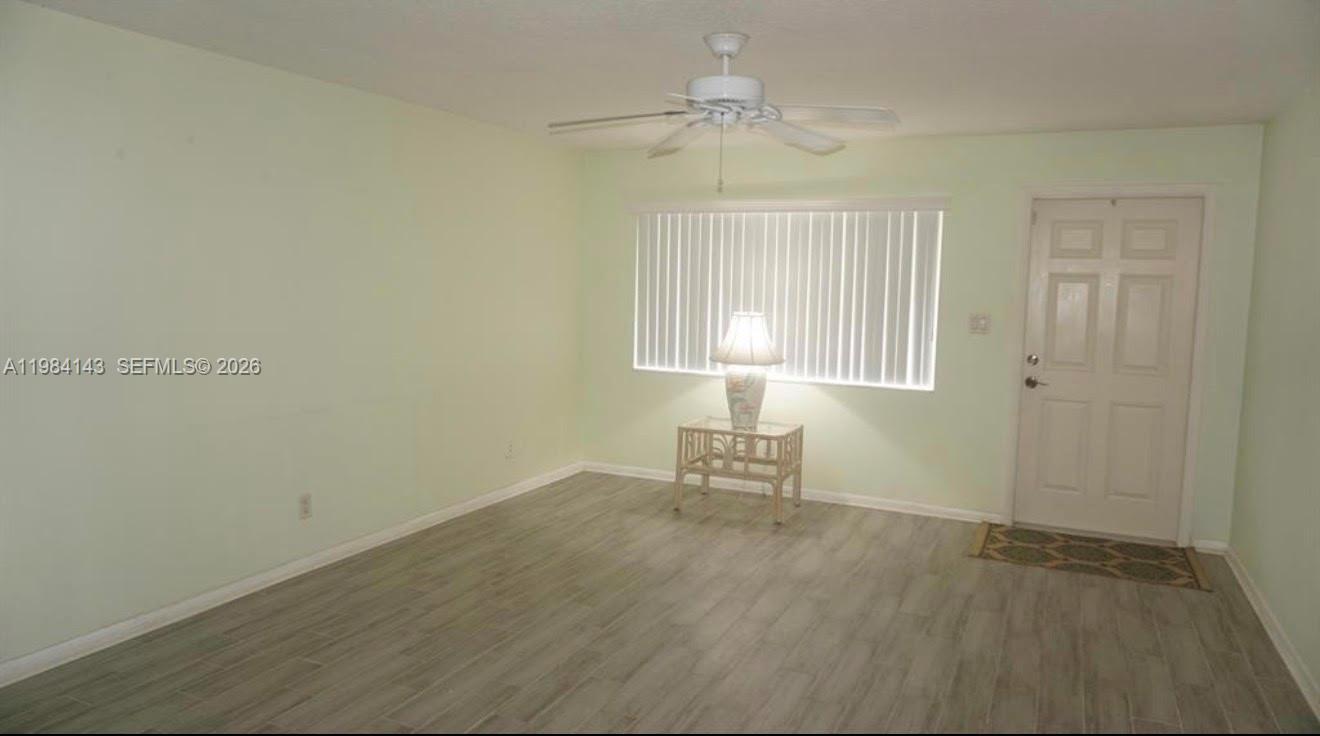 328 Riverdale Rd