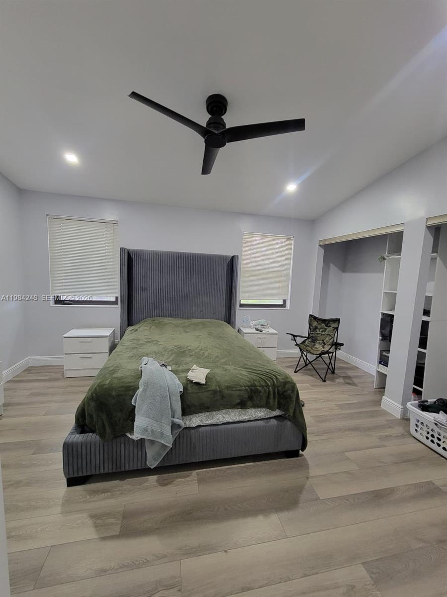 9787 Riverside Dr # 4 Unit: 62-4