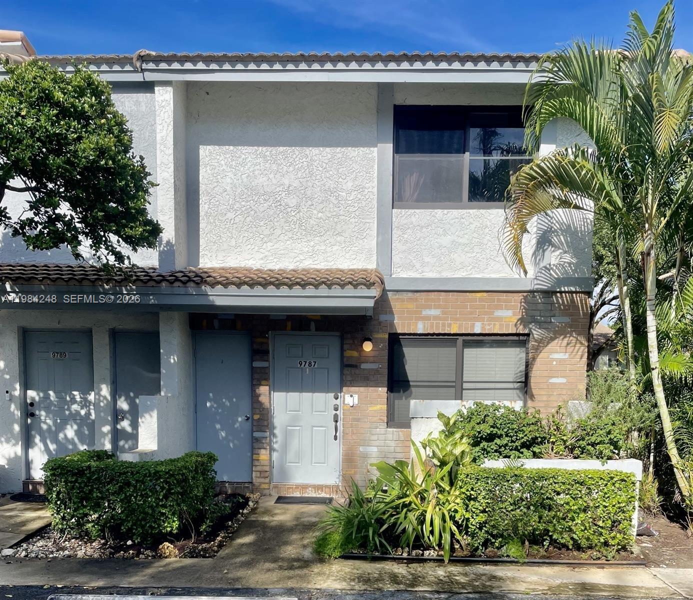 9787 Riverside Dr # 4 Unit: 62-4