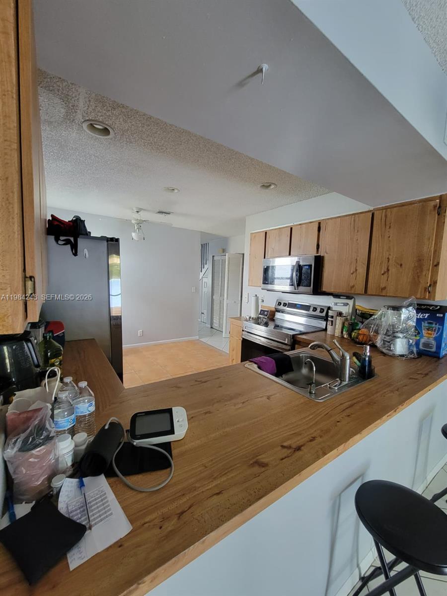 9787 Riverside Dr # 4 Unit: 62-4