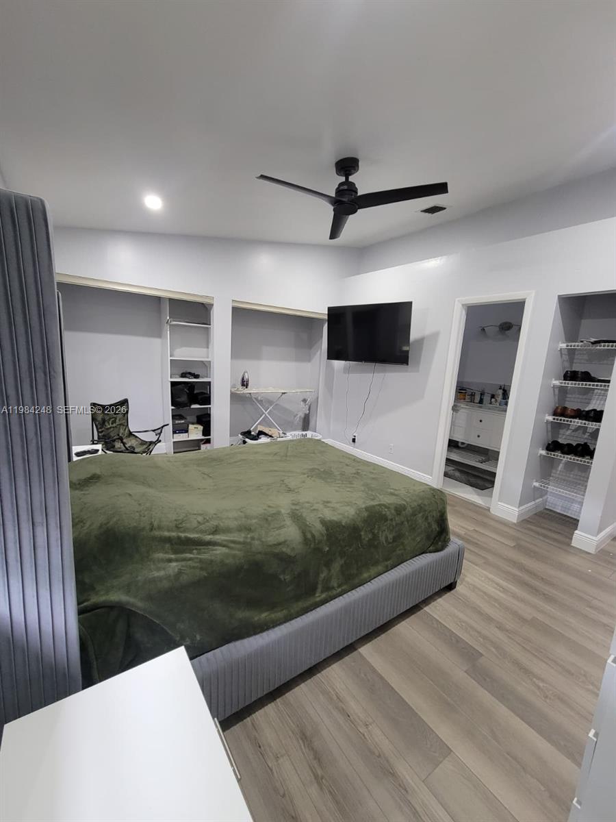 9787 Riverside Dr # 4 Unit: 62-4