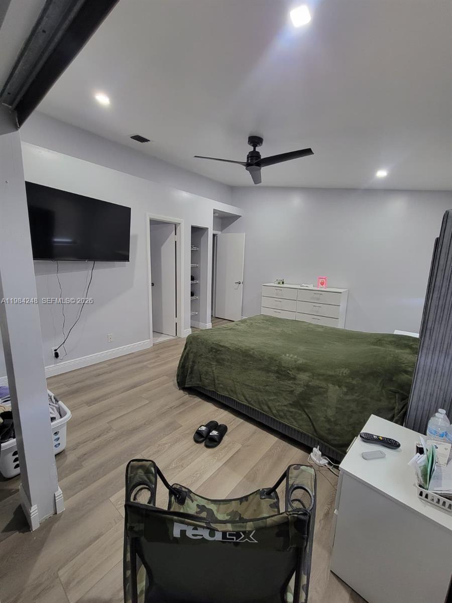 9787 Riverside Dr # 4 Unit: 62-4