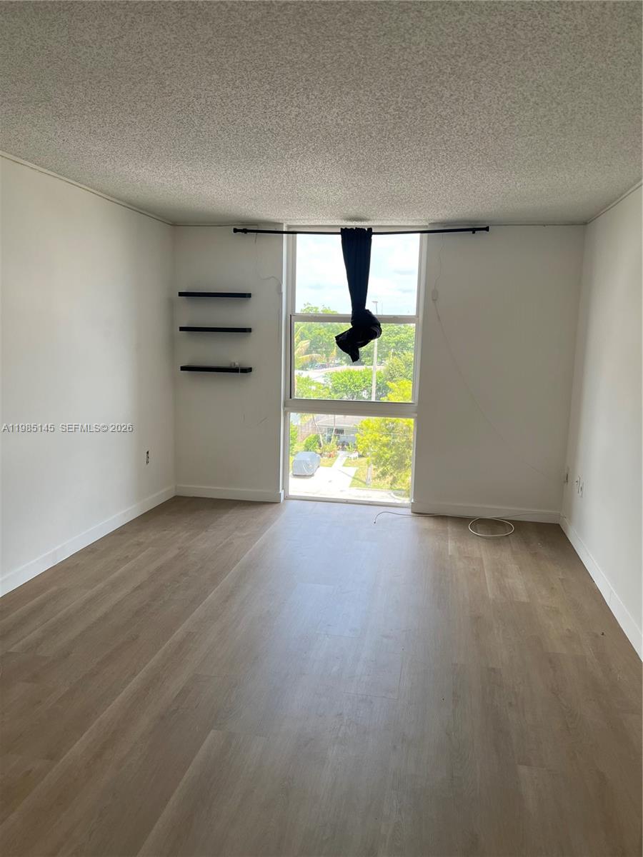 16950 W Dixie Hwy # 529 Unit: A-529