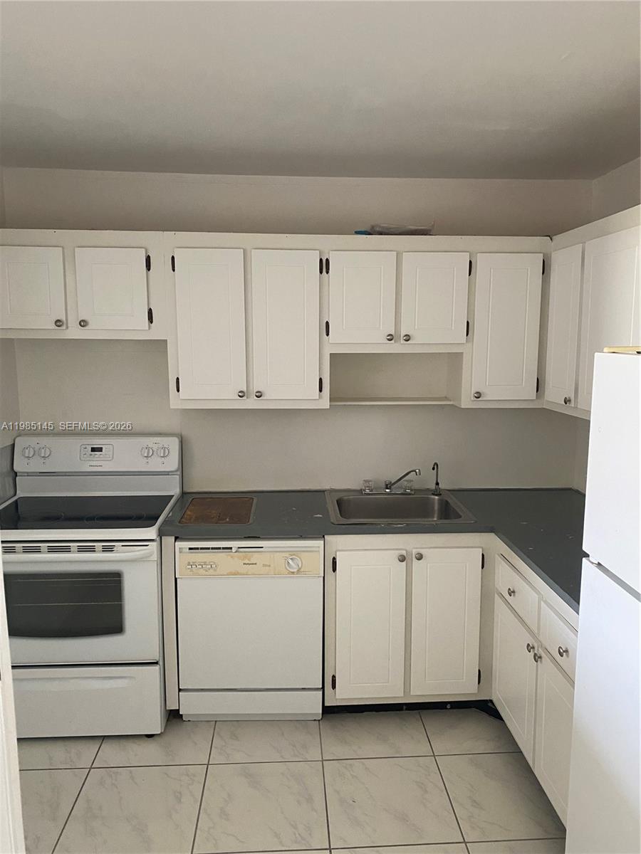 16950 W Dixie Hwy # 529 Unit: A-529
