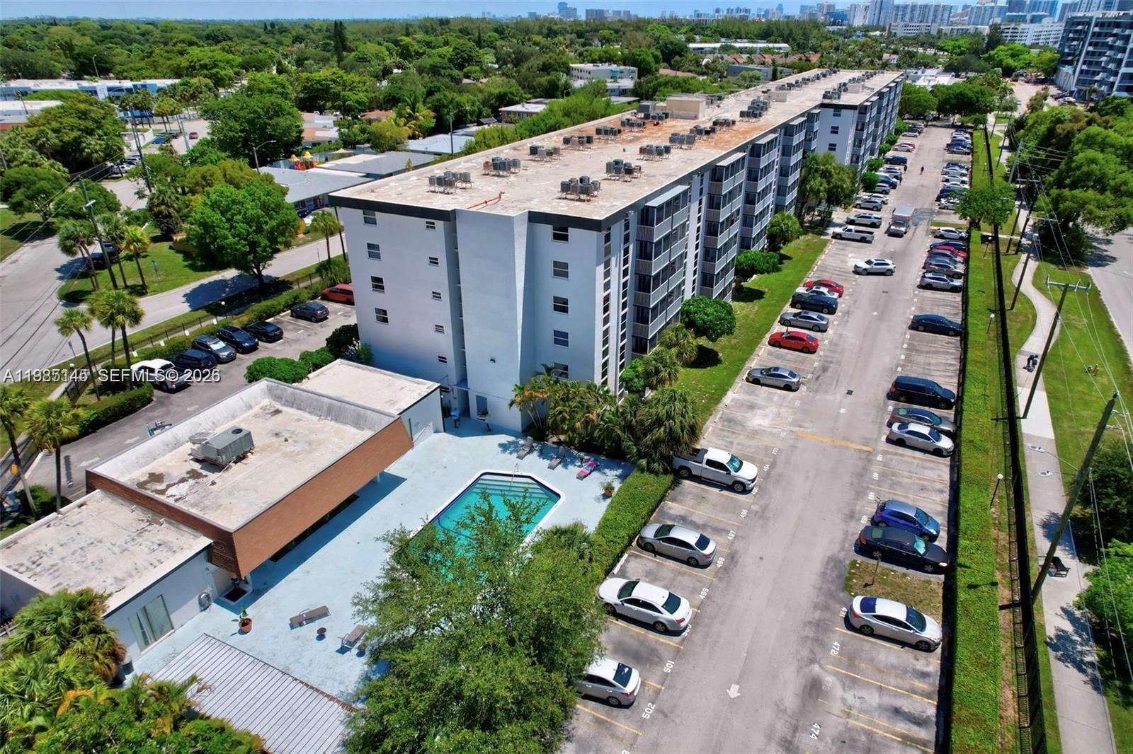 16950 W Dixie Hwy # 529 Unit: A-529