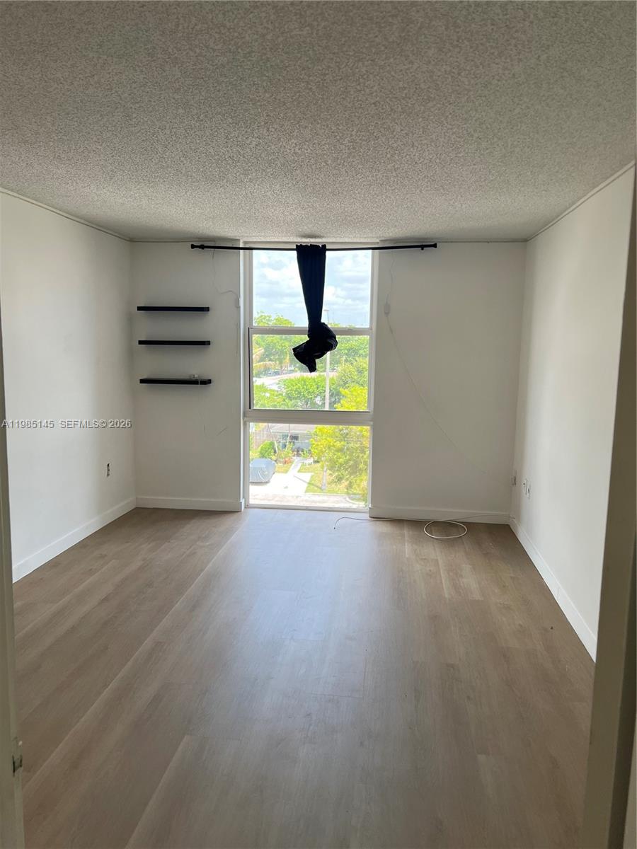 16950 W Dixie Hwy # 529 Unit: A-529