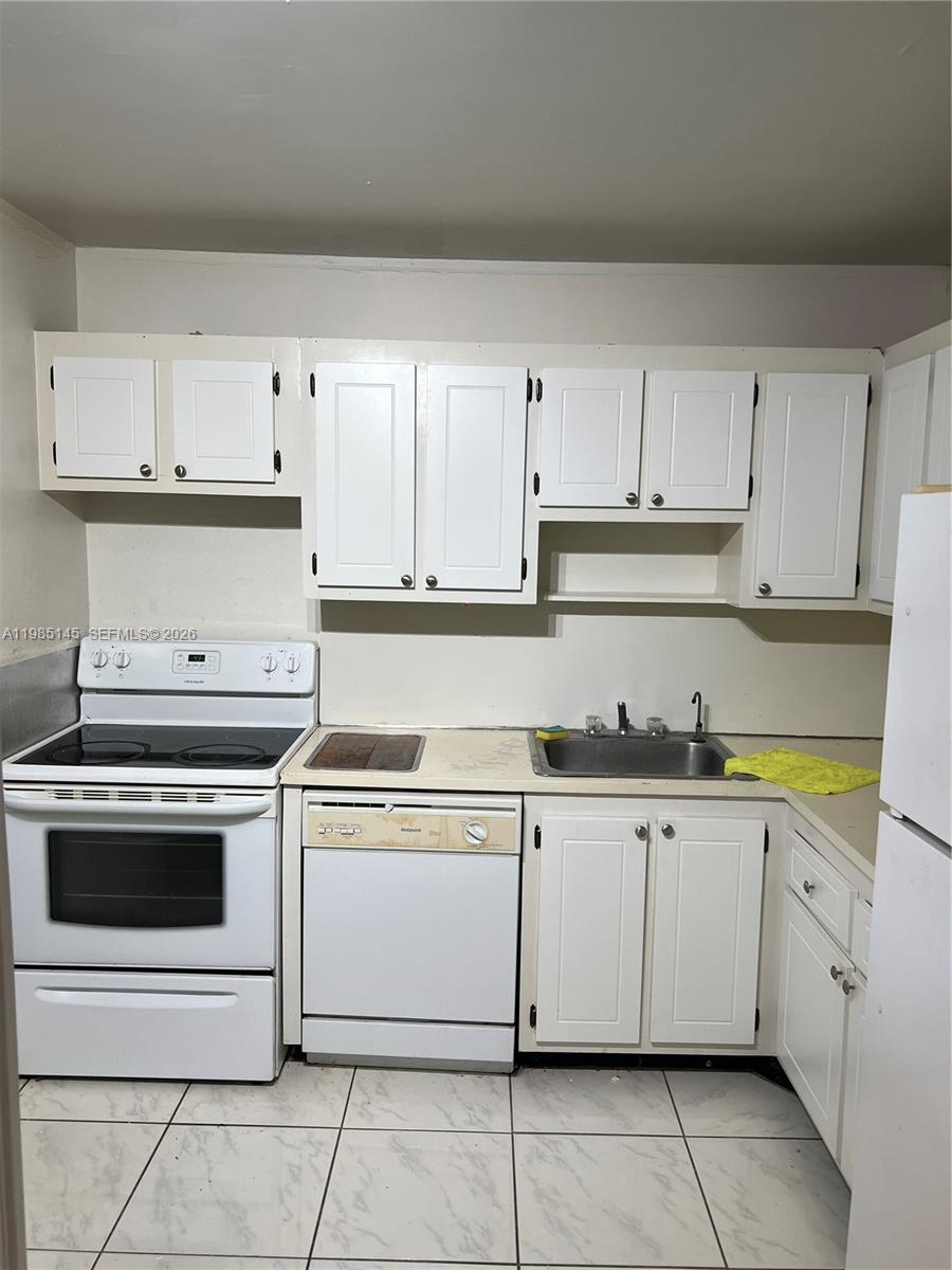 16950 W Dixie Hwy # 529 Unit: A-529