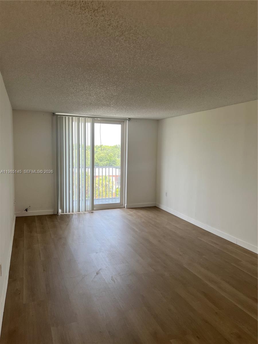 16950 W Dixie Hwy # 529 Unit: A-529