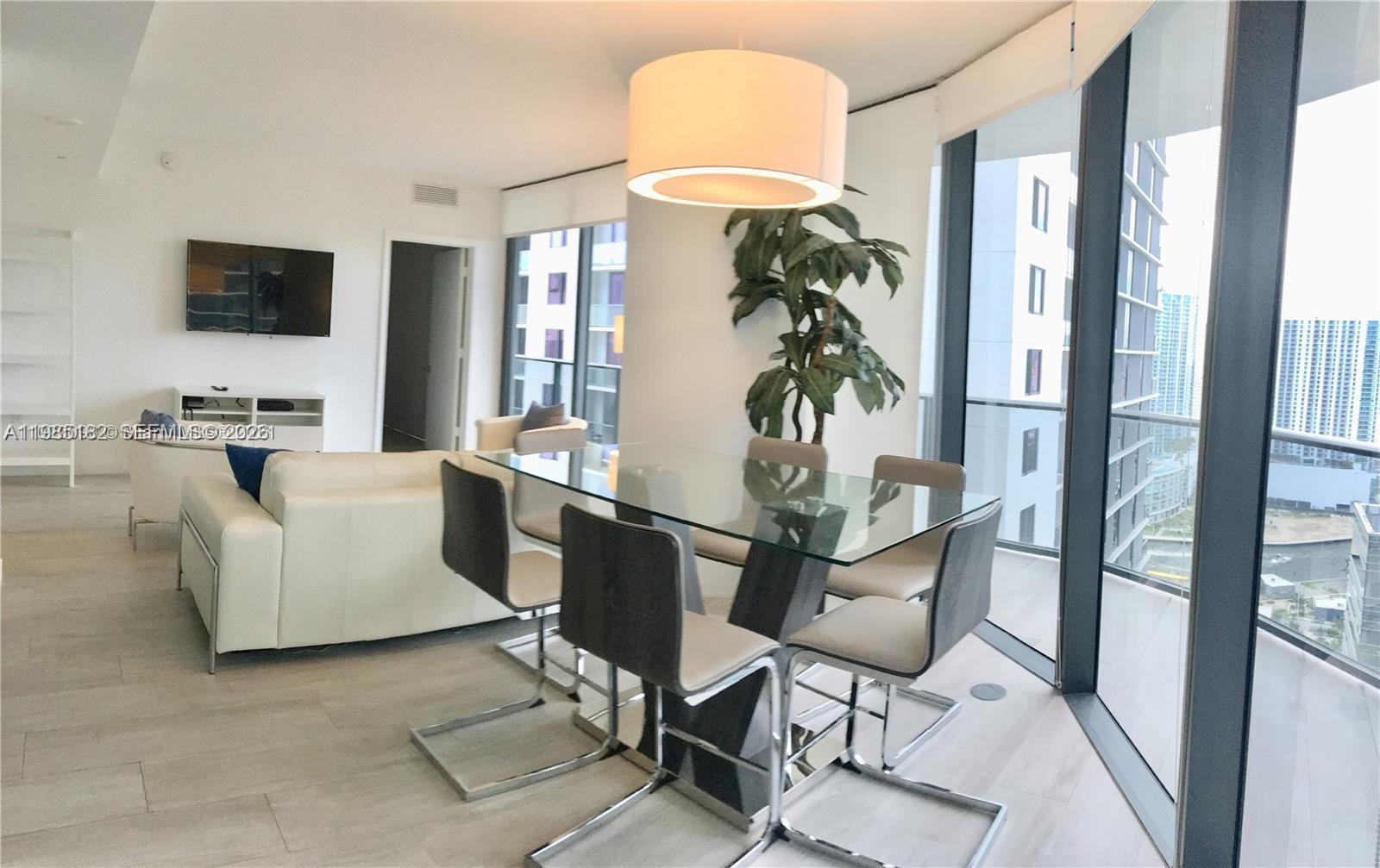 55 SW 9th St # 2901