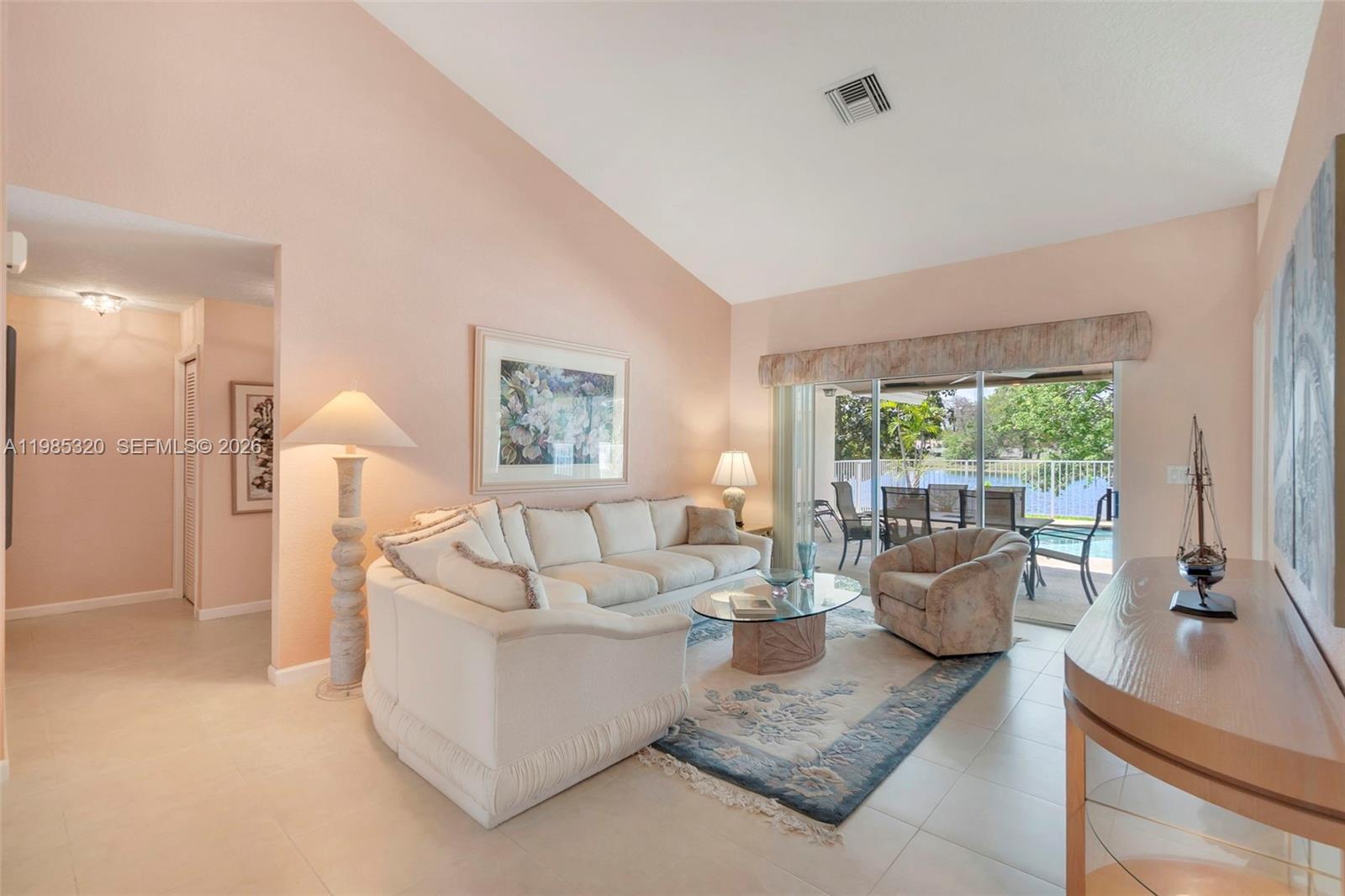 4927 NW 67th Ave